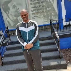 Meet your Posher, Charles